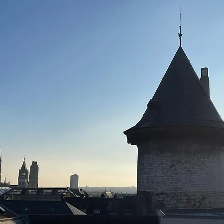Gare - Sur Le Toit Du Donjon Apartamento