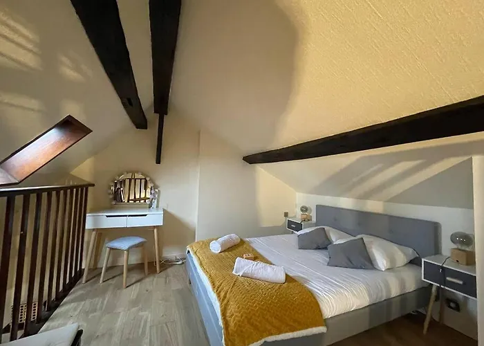 Gare - Sur Le Toit Du Donjon شقة *